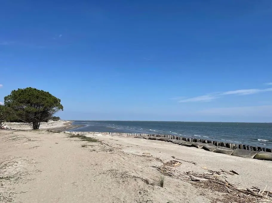 Villetta Vicina Alla Spiaggia Lido di Volano 0*,  Italien
