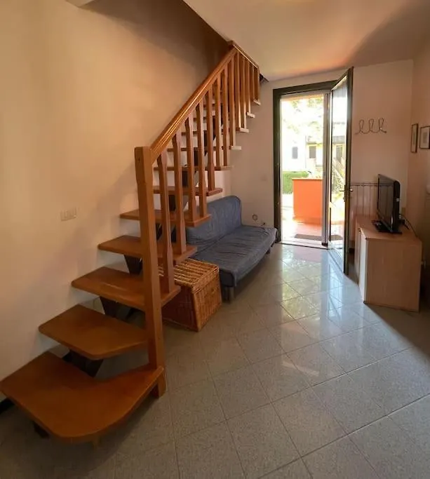 Semesterbostad Villetta Vicina Alla Spiaggia Lido di Volano